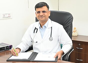 चंडीगढ़ गैस्ट्रोएन्टेरोलॉजिस्ट डॉक्टर Dr. Sandeep Pal, MBBS, MD, DM छवि 1