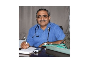 Dr. Sandeep Saluja, MBBS, MD