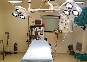 Dr. Santhoshkumar Mohanlal Rathi, DM, MD - CRITICARE SUPERSPECIALITY HOSPITAL