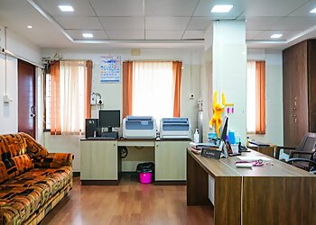 Dr Santosh Balaji PT