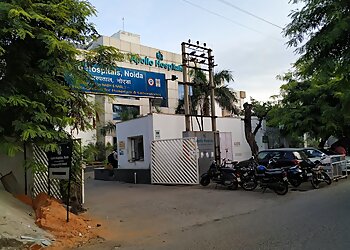 Dr. Saptarshi Bhattacharya, MBBS, DM, MD, FACE - APOLLO HOSPITALS NOIDA