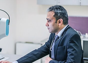 Dr. Saptarshi Bhattacharya, MBBS, DM, MD, FACE - APOLLO HOSPITALS NOIDA