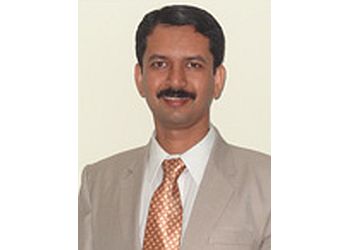 Dr. Satish Bhat, MBBS, MS, M.Ch, DNB, MRCS - LINEA COSMETIC CLINIC