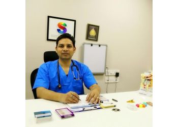 Dr. Saurabh Agarwal, MD, DM (Gastroenterology) - SURAT GASTRO CENTRE