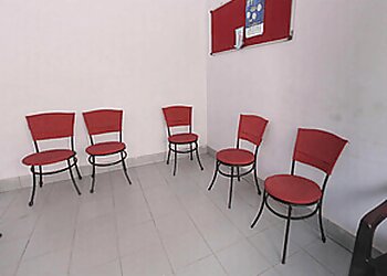 Dr. Saurabh Gujrati, MBBS, MD, DNB