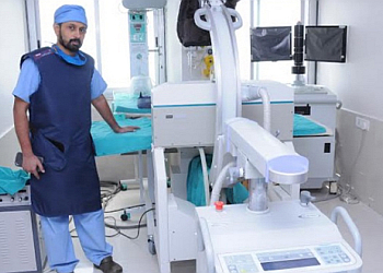 Dr. Shabbir Hussain, MBBS, M.Ch, PGI, DNB, MNAMS - GLOBAL HOSPITAL