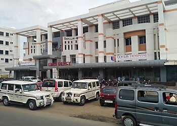 Dr. Shakthi Kumar, MBBS, MD, DNB - LOTUS HOSPITAL