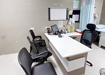 Dr. Shamsuddin Virani, MBBS, MS, DNB - KIRAN MULTI SUPER SPECIALITY HOSPITAL & RESEARCH CENTER