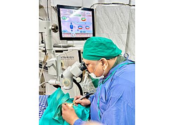 Dr. Shan Singh, MBBS, MS - MAA NETRALAY