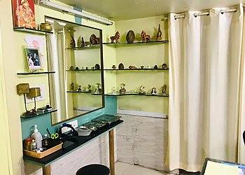 Dr. Shannu S Tiwari, MBBS, DLO - TIWARI ENT CLINIC