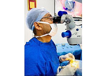 Dr. Shashi Mohanka, MBBS, DO, DNB(I), FERC - SHREE BALAJI NETRALAYA