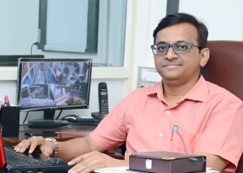 Dr. Shirish Virupanna Tumbal, MBBS, D.Ortho, DNB (Ortho), MNAMS - Tumbal Accident And Maternity Clin Dr. Shirish Virupanna Tumbal, MBBS, D.Ortho, DNB (Ortho), MNAMS - Tumbal Accident And Maternity Clin