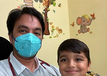 Dr. Shravan Krishna Reddy P, MBBS, MD, FIPM, PGPN - THE FAMILY TREE CLINICS