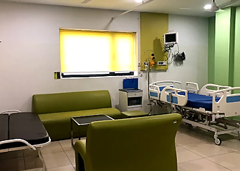 Dr. Shubhang Aggarwal, MBBS, MS