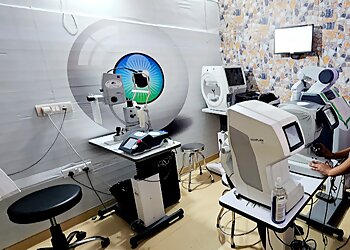 Dr. Shweta Goel, MBBS, MS - VINOD EYE CENTRE