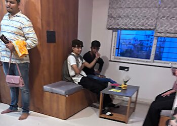 Dr. Siddhartha Saoji, MS, FESS, FFA, HT - ORACLE CLINIC