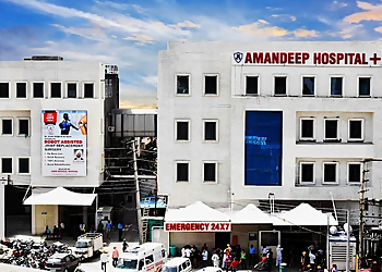 Dr. Sidharth Arora, MBBS, MD, DM - AMANDEEP HOSPITAL AMRITSAR
