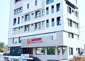 Dr. Sikandar Adwani, MBBS, MD, DM  - RADIANT SUPERSPECIALITY HOSPITAL