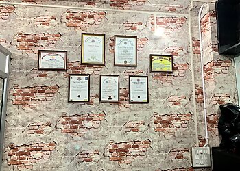 Dr. Sorabh Gupta, MBBS, MD, DM - SANJULMEMORIAL NEUROCARE CENTRE