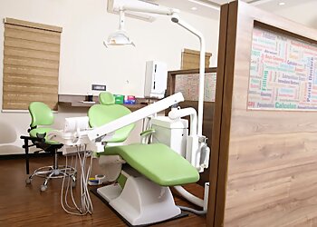 Dr. Sree Cumar, MDS - ARASU DENTAL CARE