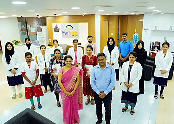 Dr. Sri Shankar, MBBS, MS - EYE TRUST EYE CARE