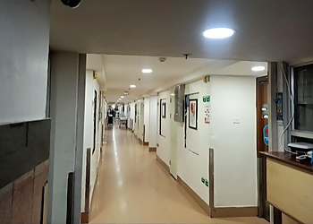 Dr. Srikanth Reddy, MBBS, MS, MCH - APOLLO HOSPITALS