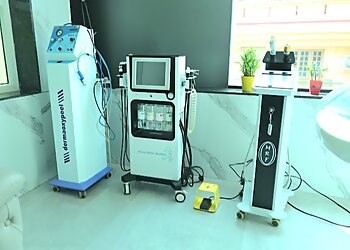 Dr. Srilatha Reddy, MBBS, MD(DVL) - SRI SKIN AND HAIR CLINIC