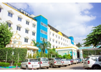 Dr. Srinivas Nalloor, MBBS, MD, DM - APOLLO BGS HOSPITALS