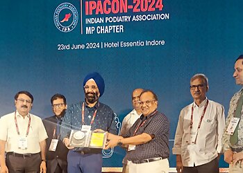 Dr. Subodh Banzal, MD, DM, MRCP, FRCP - DIABETES AND HORMONES CARE