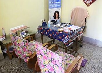 Dr. Sujata Kumari MBBS, MS, DNB - SRIJAN CLINIC