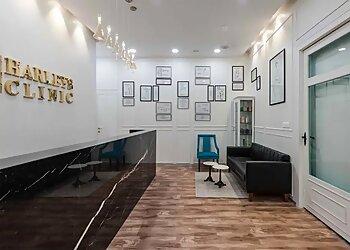 Dr. Sumit Agrawal, MS, M.Ch, MRCS - HARLEYS HAIR TRANSPLANT CLINIC