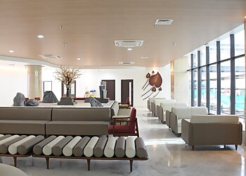 Dr. Sunil Katyal, MBBS, MD - SATGURU PARTAP SINGH HOSPITAL