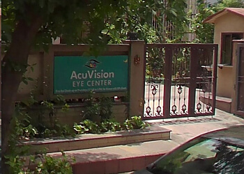 Dr. Sunita Lulla Gur, MBBS, MS - ACUVISION EYE CENTER