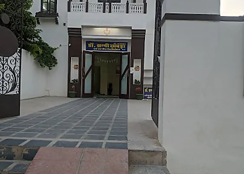 Dr. Sunny Chhabra, MBBS, MD