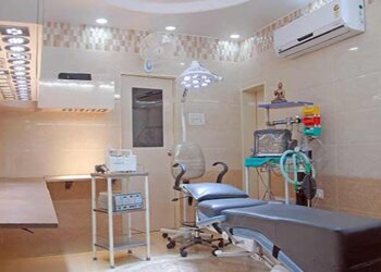 Dr. Suresh Chaware, MBBS, MS, M.Ch - SAUNDARYA CITY