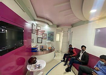 Dr. Suresh Chawre MBBS, MS, MCh - SAUNDARYA CITY