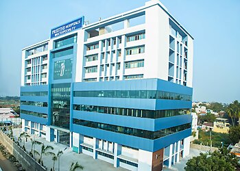 Dr. Suresh J, MD, DNH, EDAIC - PREETHI MULTISPECIALITY & ORTHOPEDICS HOSPITAL