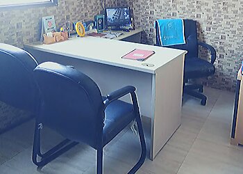 Dr. Syed Liaqet Hussain, MBBS., MS - SHAH EYE CARE CENTRE