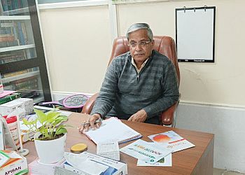 Dr. T N Dubey, MBBS, MD, DM - DR. T N DUBEY CLINIC