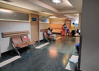 Dr. Tamilarasan, MBBS, DTCD, DNB - APOLLO SPECIALITY HOSPITALS