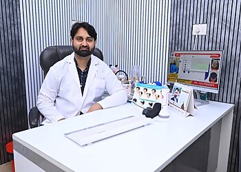 Dr. Tanveer Ahmed, MBBS, DDVL - ONESPINE NEXUS MEDICAL CENTRE