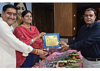 Dr. Tarun Varshney, MBBS, MS, M.Ch - S.N HOSPITAL