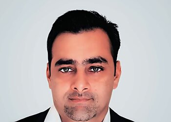 Pune Hair Transplant Surgeons Dr. Tushar Kshirsagar, MBBS, DNB - NULEAF SKIN CLINIC AND HAIR TRANSPLANT CENTRE image 1