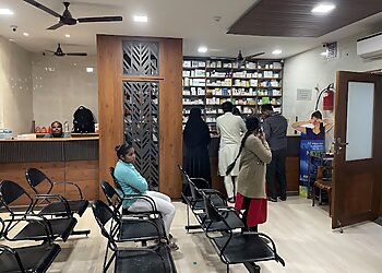 Dr. Unmesh Chakraverty, MBBS, MS, DNB, M.Ch - CHAKRAVERTY CLINIC