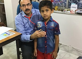 Dr. Unmesh Luktuke, MBBS, MD - SANJIVINI CLINIC