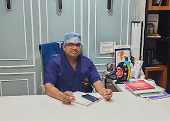 Dr. Upendra M Kudlikar, MBBS, MS, DNB