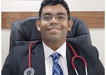 Dr. VISHAL GUPTA, MBBS, MD, DNB