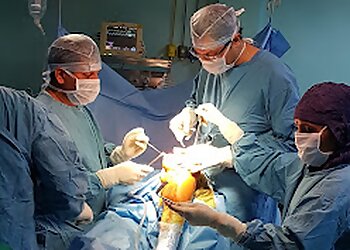 Dr. V Rajesh, MBBS, MS - Veena Medicare Orthopaedic Hospital