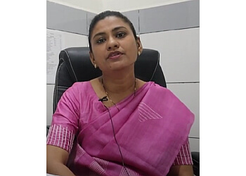 Dr. Vaishali Dhande, MBBS, MS, DNB