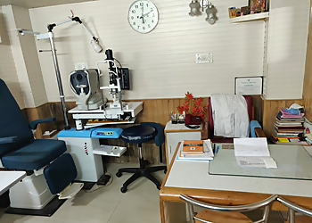 Dr. Vandana Goyal, MBBS, MS - GOEL EYE & DENTAL CLINIC